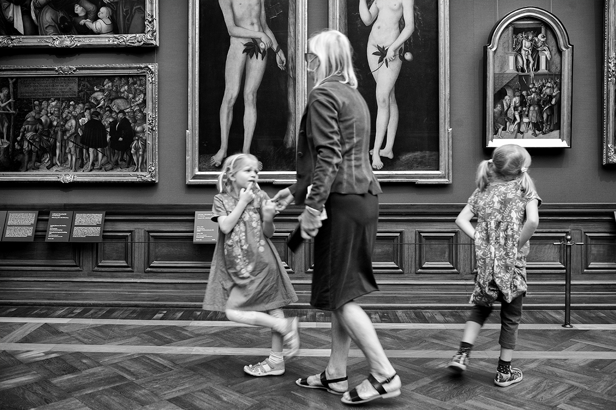 Отношения с искусством