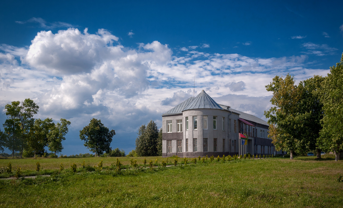 На краю деревени