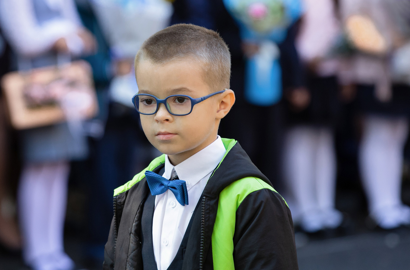 1 сентября. Линейка в школе.