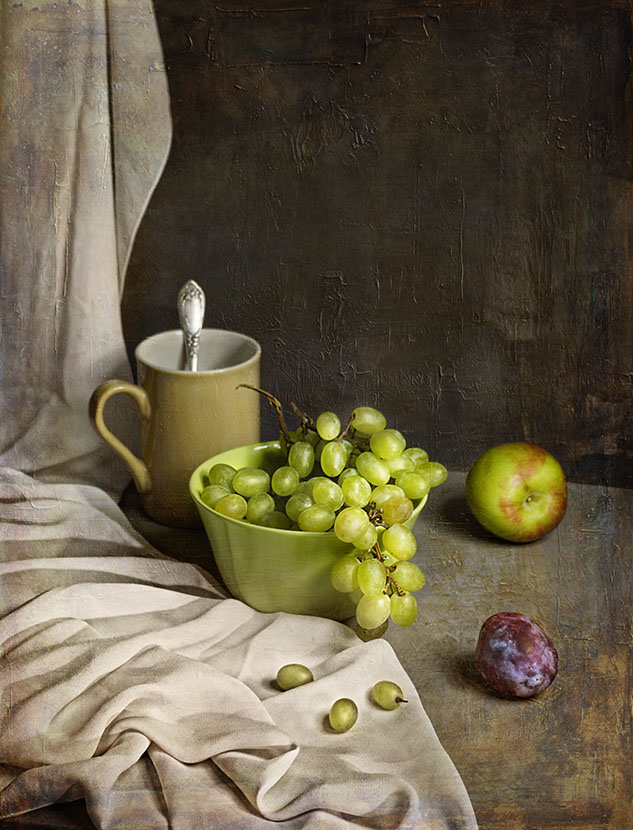 с виноградом