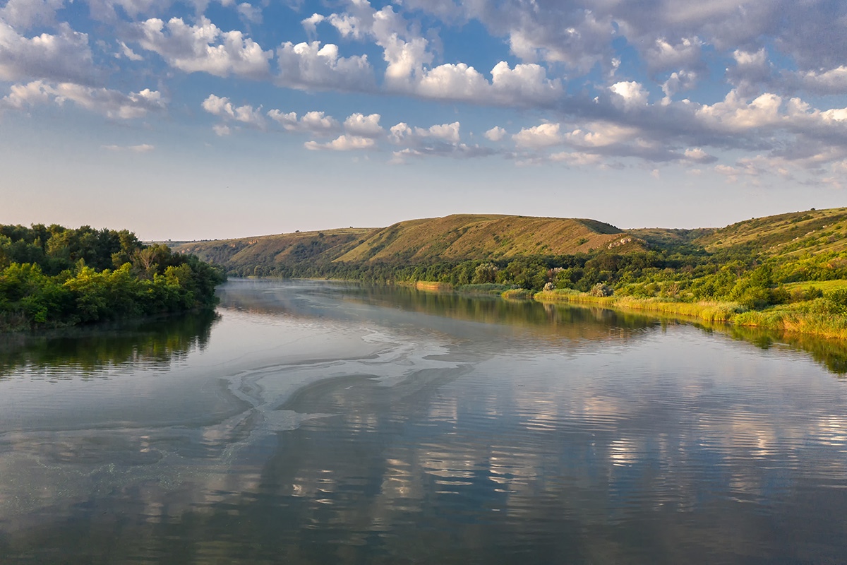 Цветет вода в июле