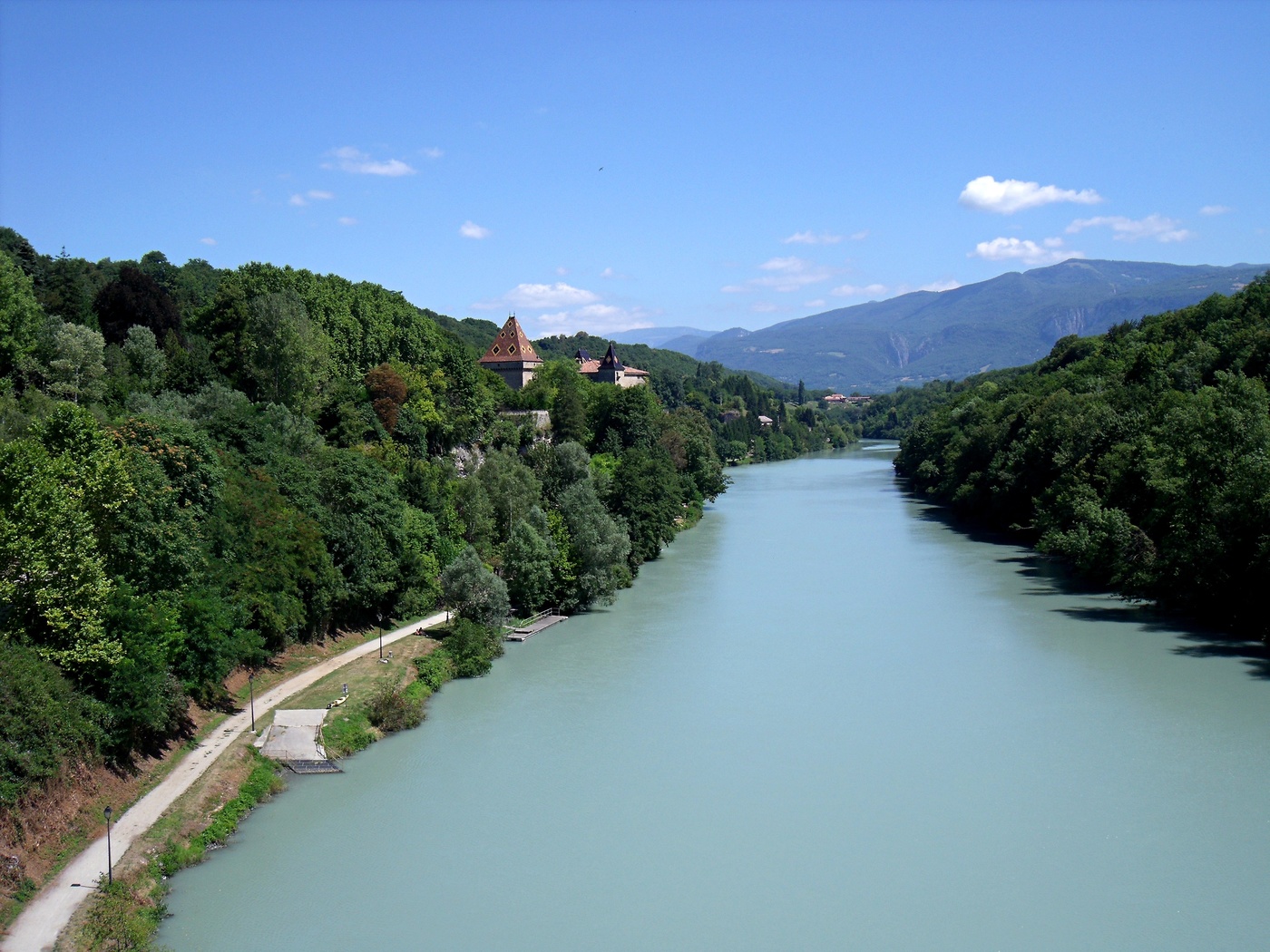 Горный массив Жюра (Юра, фр. Jura)