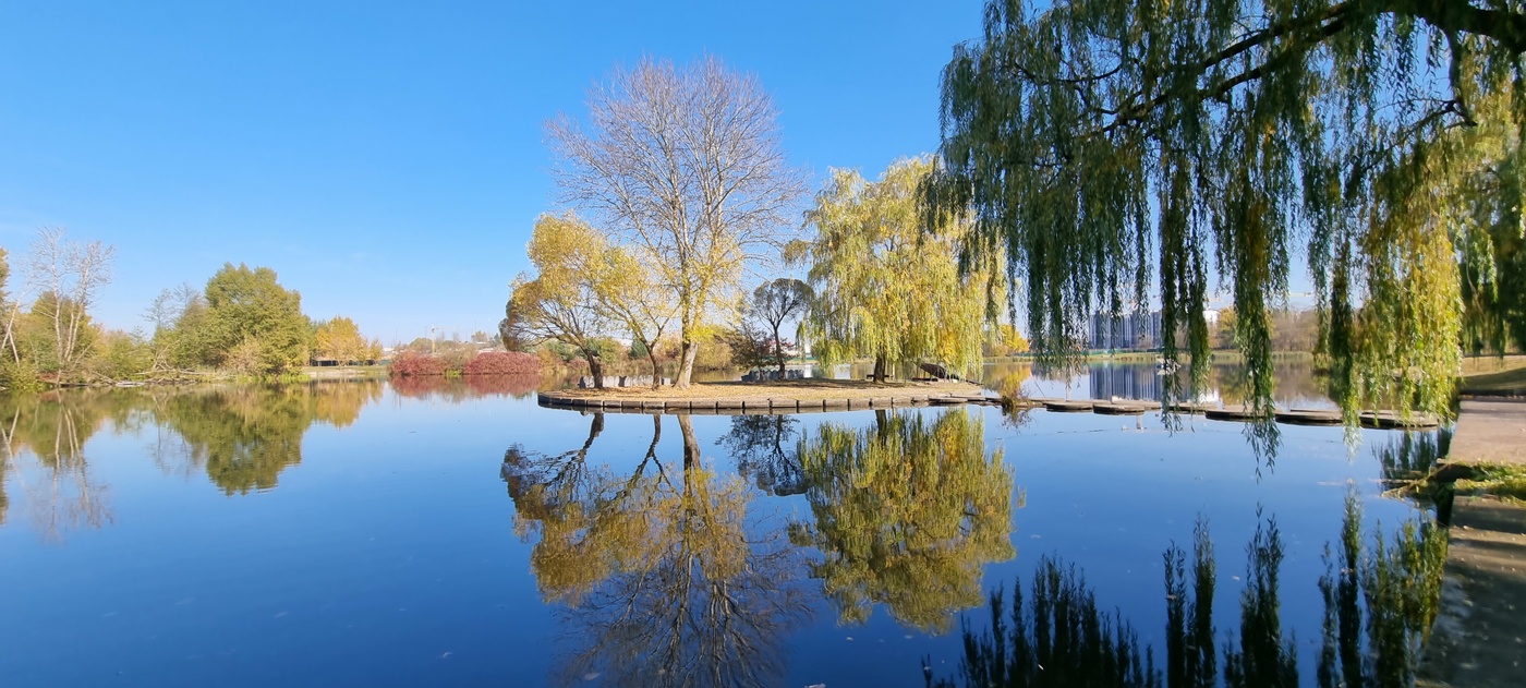 Осенняя синева...