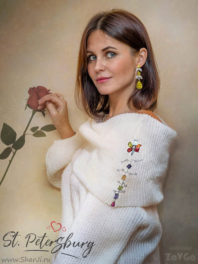 Портрет девушки с розой