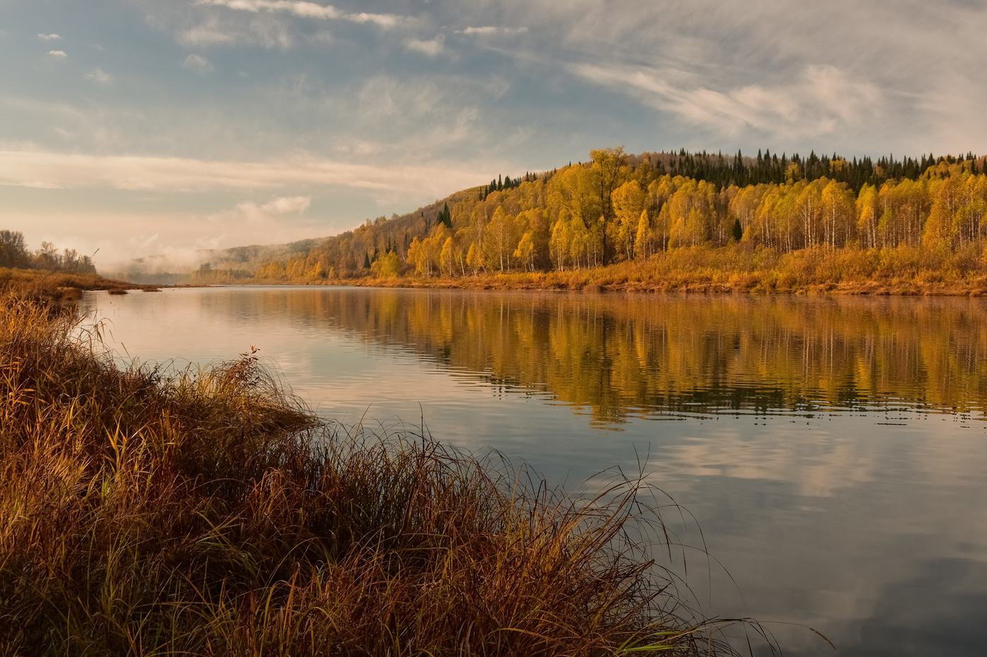 Октябрьское утро на реке Кондома