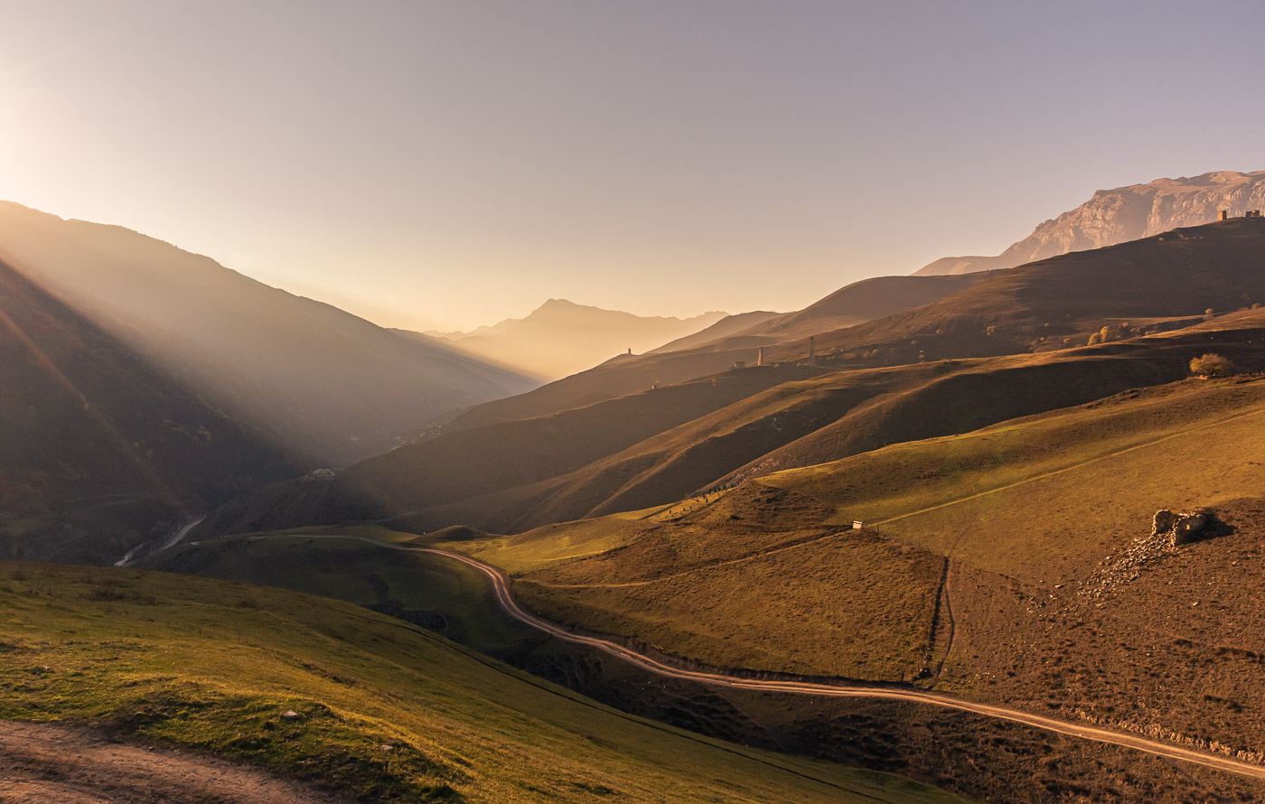 По долинам и по взгорьям