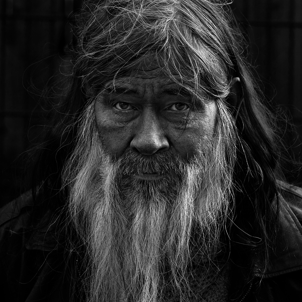 по профессии - кровельщик