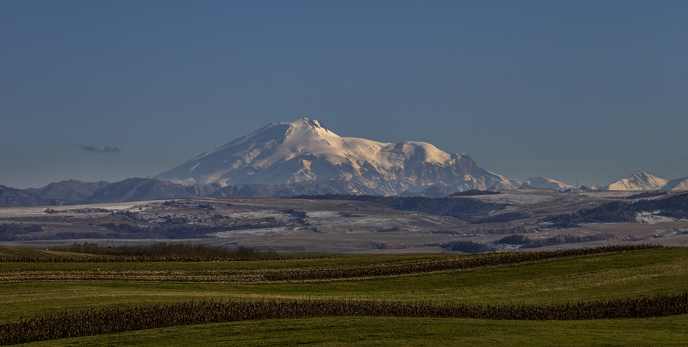 Эльбрус в профиль