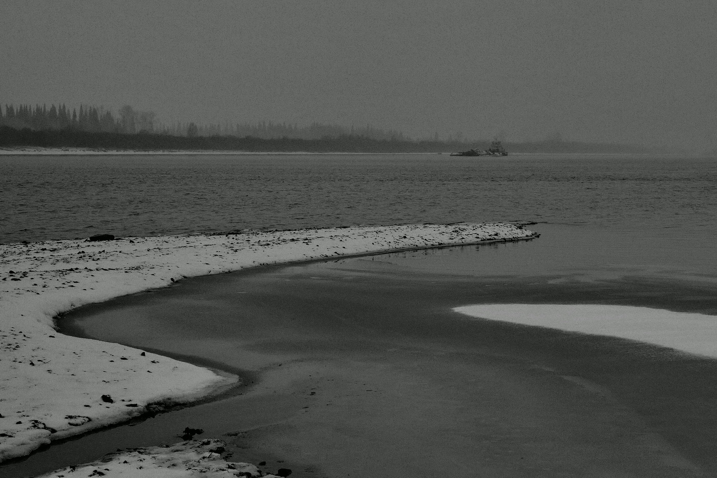 *Окончание навигации на Томи.**