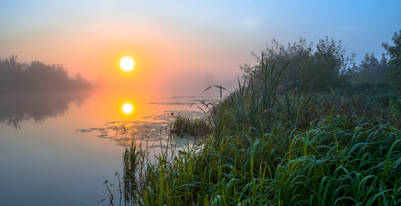 Рассвет на озере Сосновое.