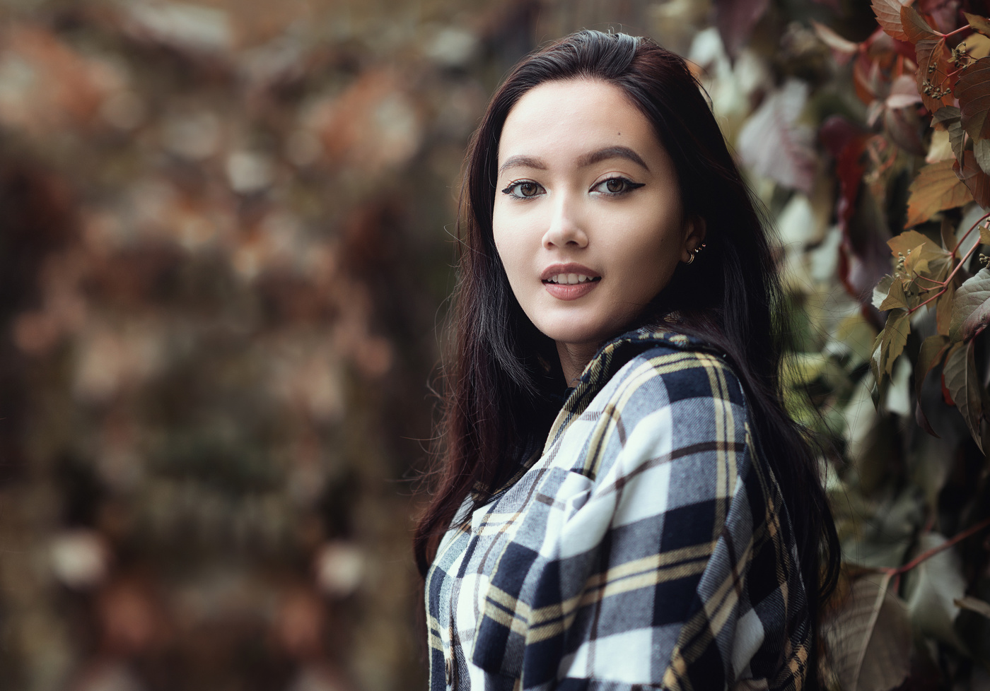 Осень может стать теплее лета, когда душа в любовь одета.