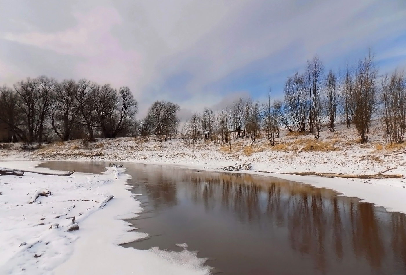 Ноябрь пришёл… Он хмурый лишь снаружи…