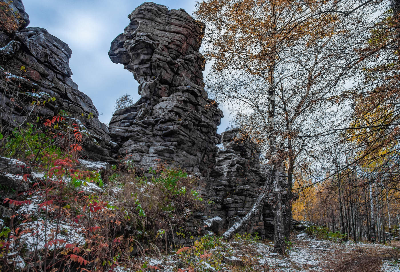 Каменная голова