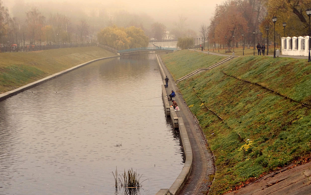 Туманной осенью на рыбалке