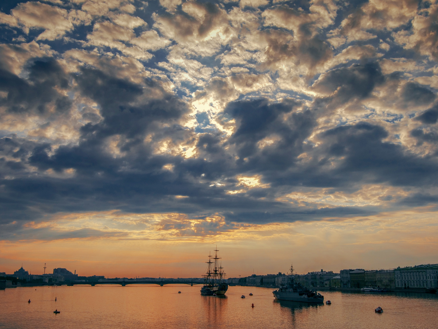 Небо над Невой