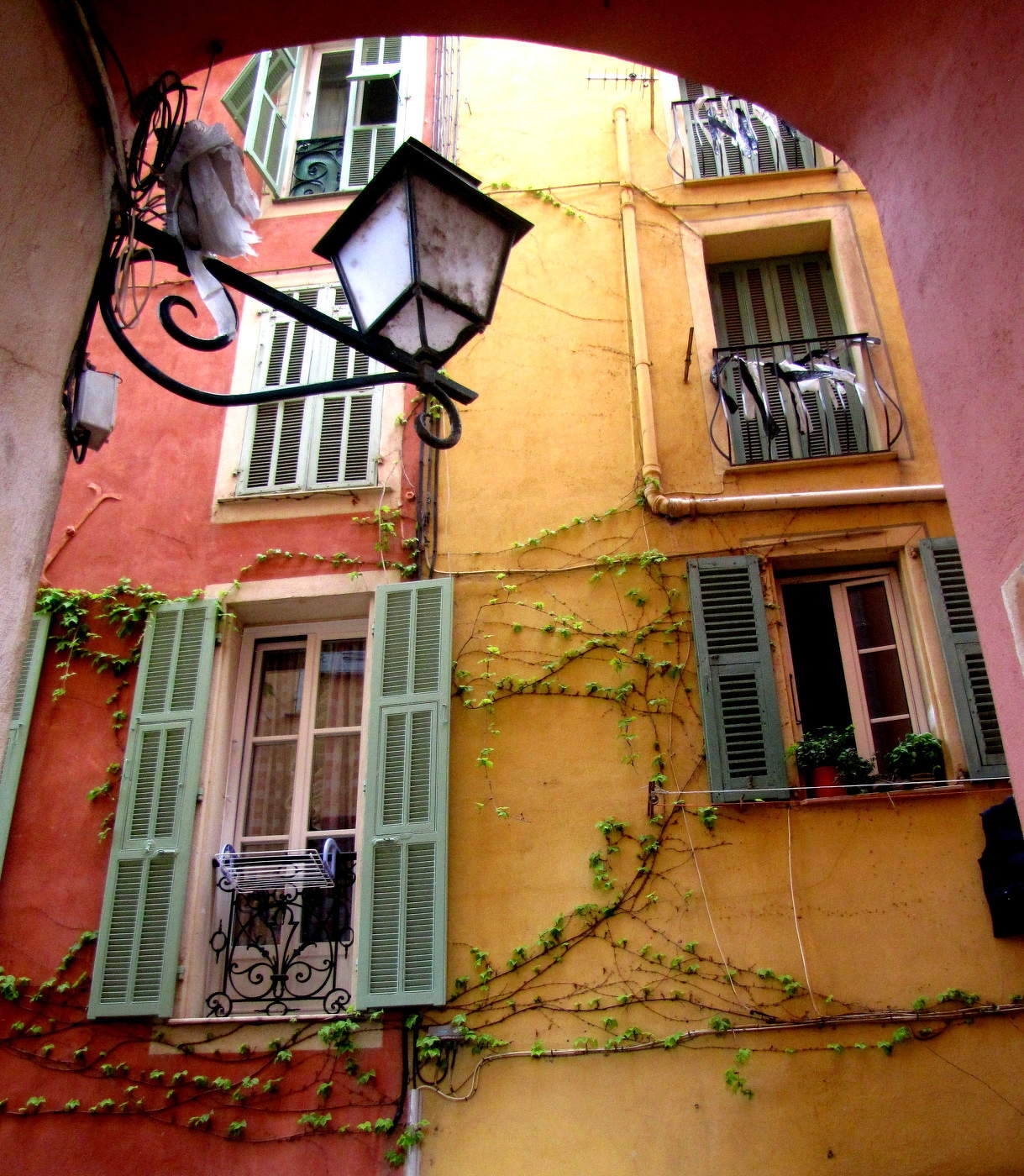 Французский дворик.