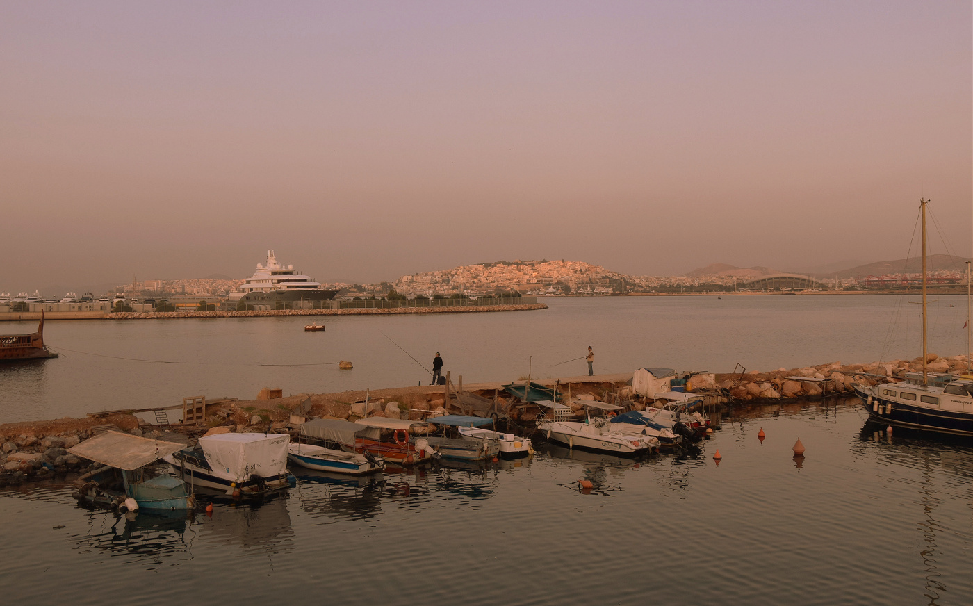 На рассвете в Сароническом заливе
