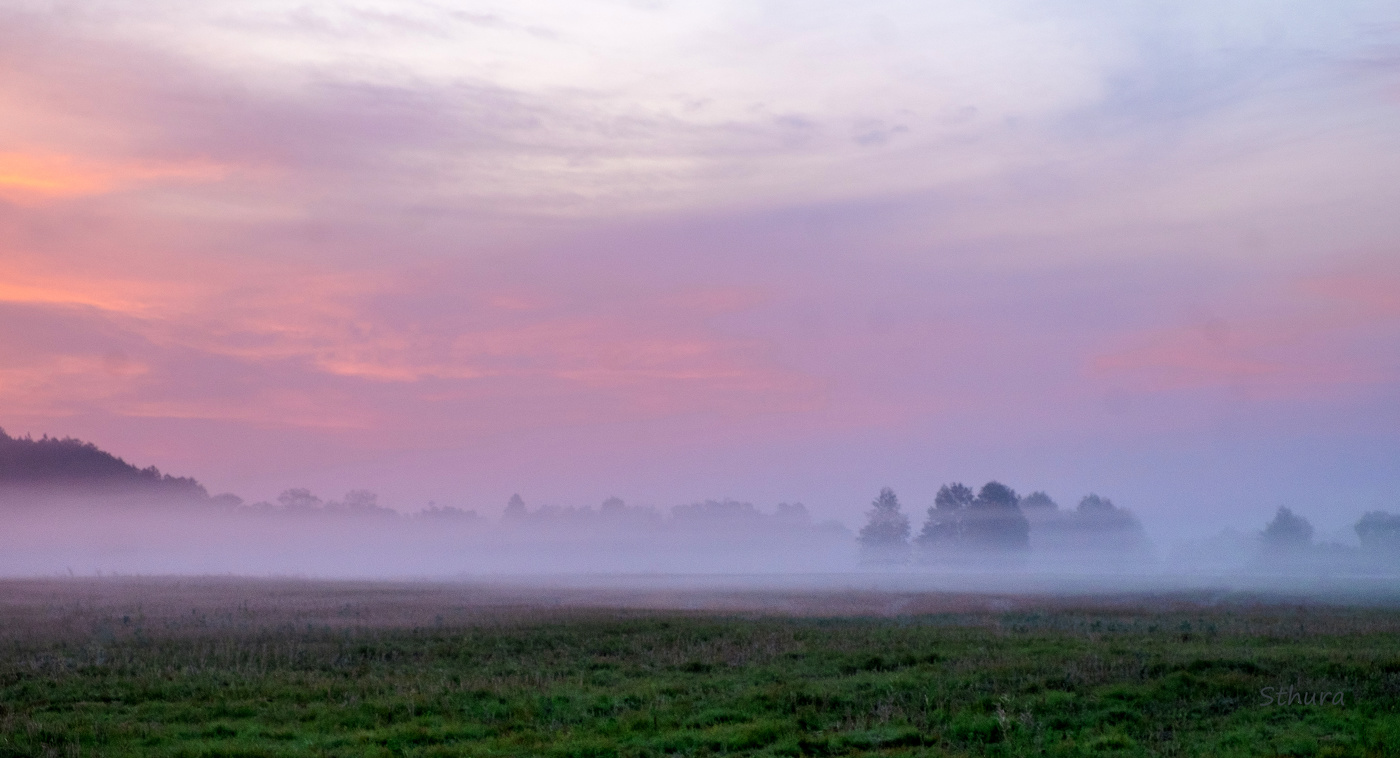 Осеннее поле. Рассвет.