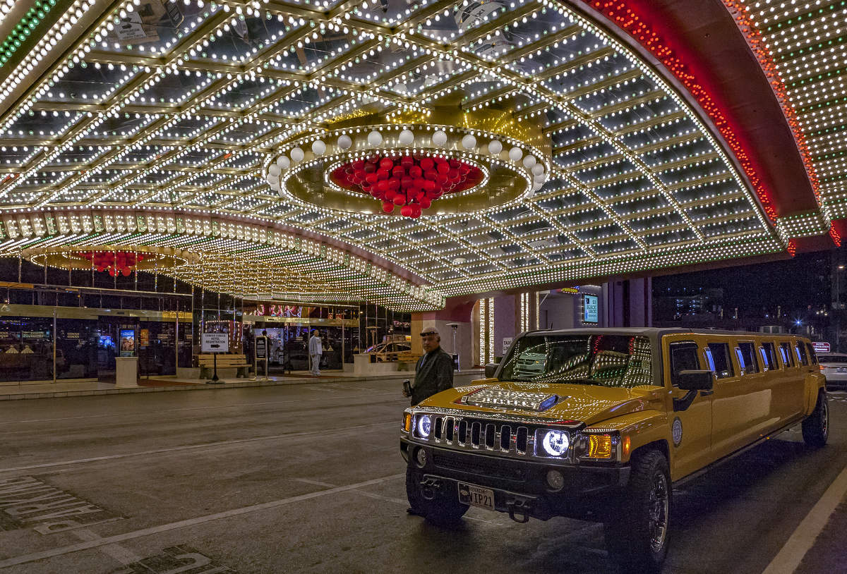 Кто заказывал такси на Дубровку?