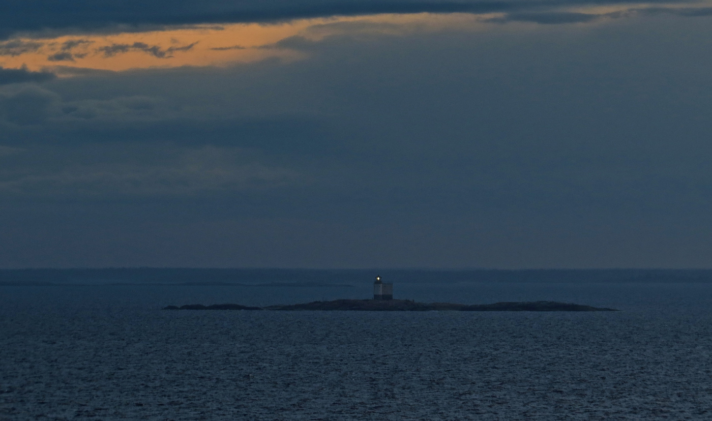 «Надводная лодка»