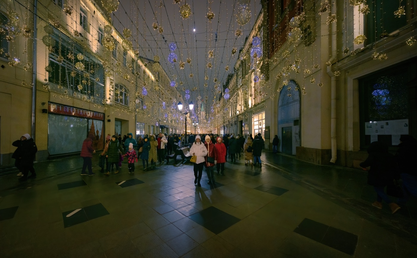 По Никольской