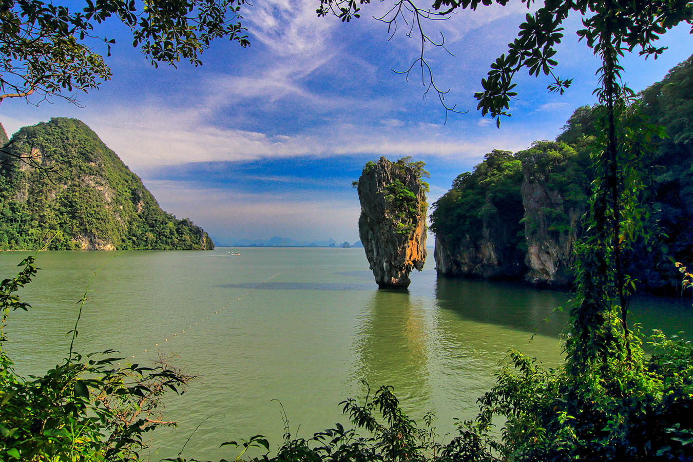 Остров Джеймса Бонда