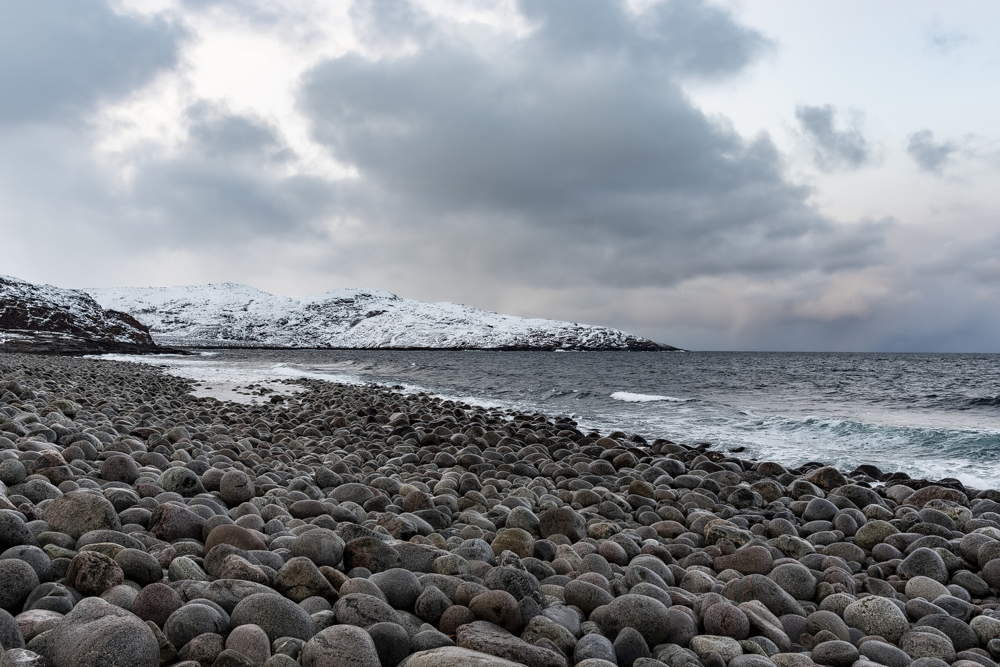 Пляж "Яйца Дракона"