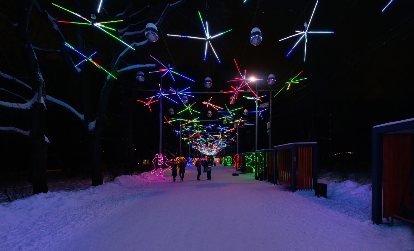 "Танцующая аллея" в парке Сокольники