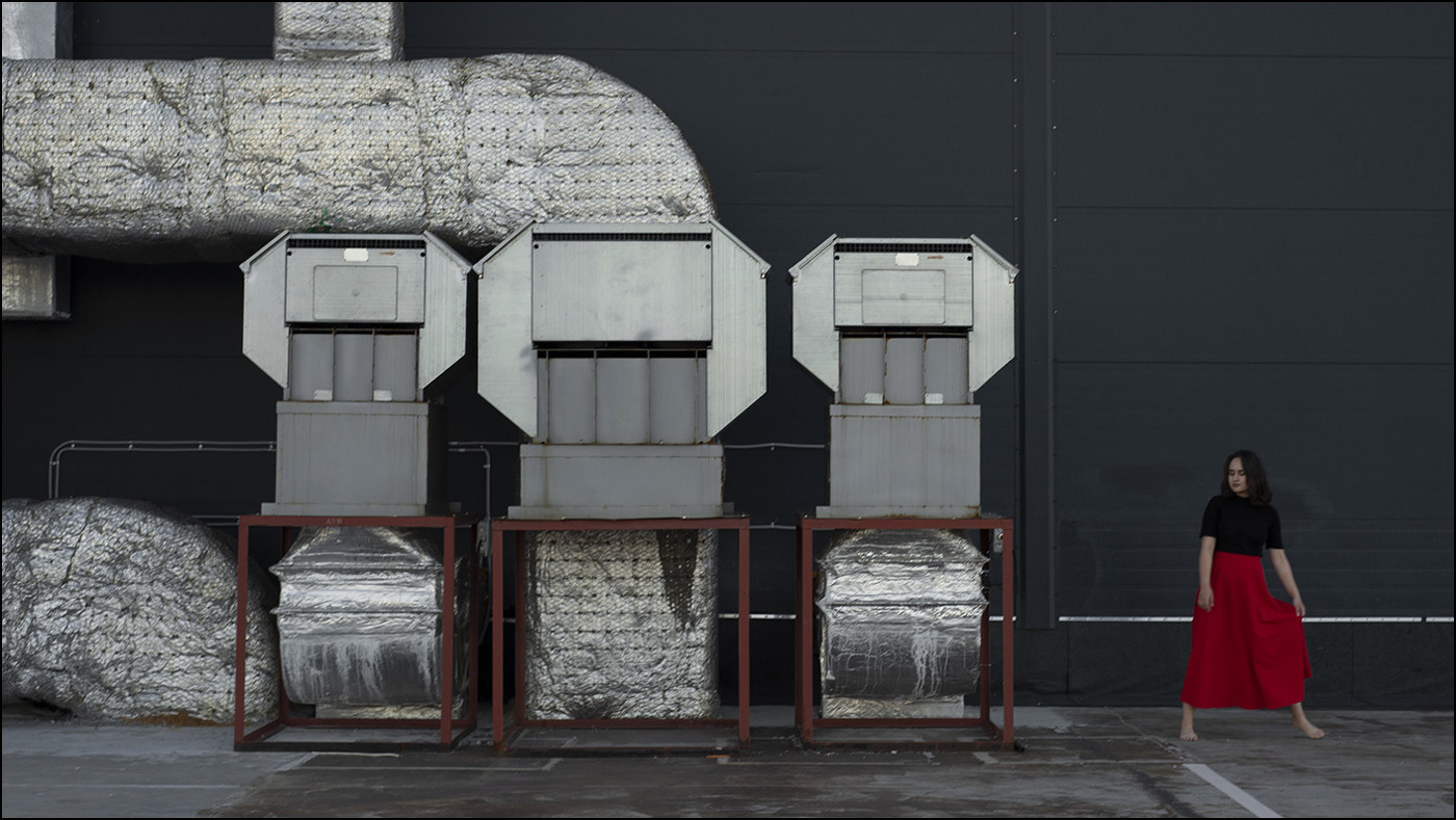 цветное фото с девушкой