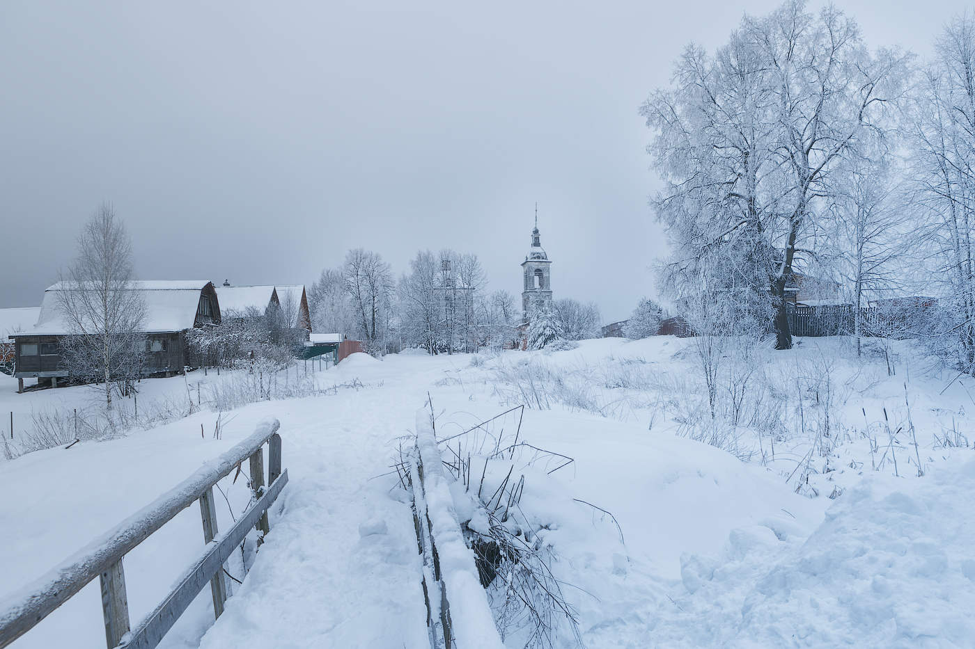 Мостик через речку Вёкса