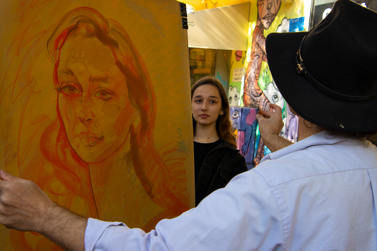 В оранжевых тонах