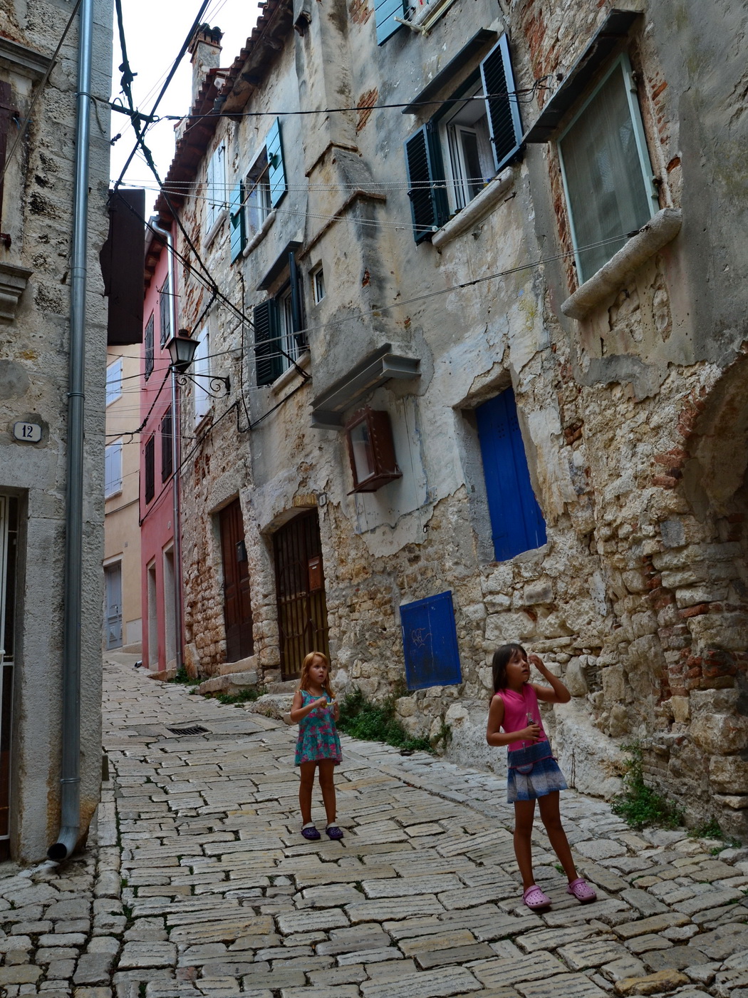 В Хорватском дворике.