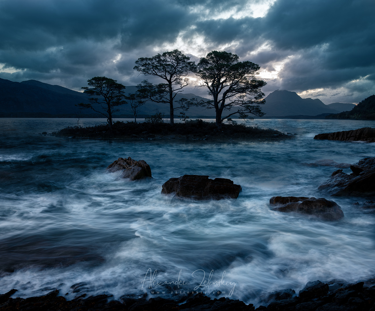 Бурные воды