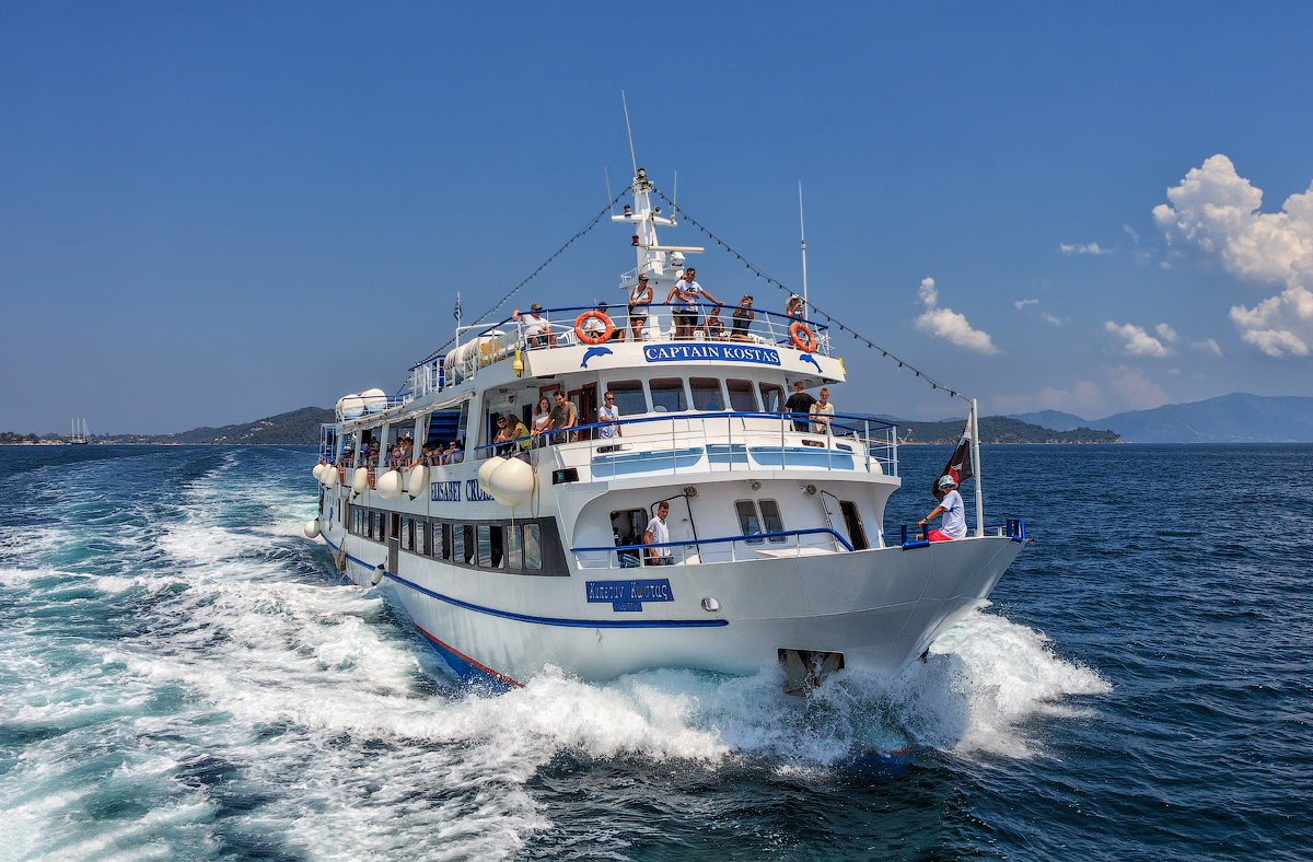 Наперегонки на катерах