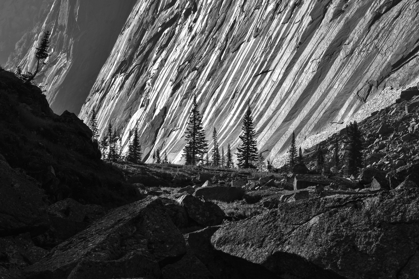 Саянские стены