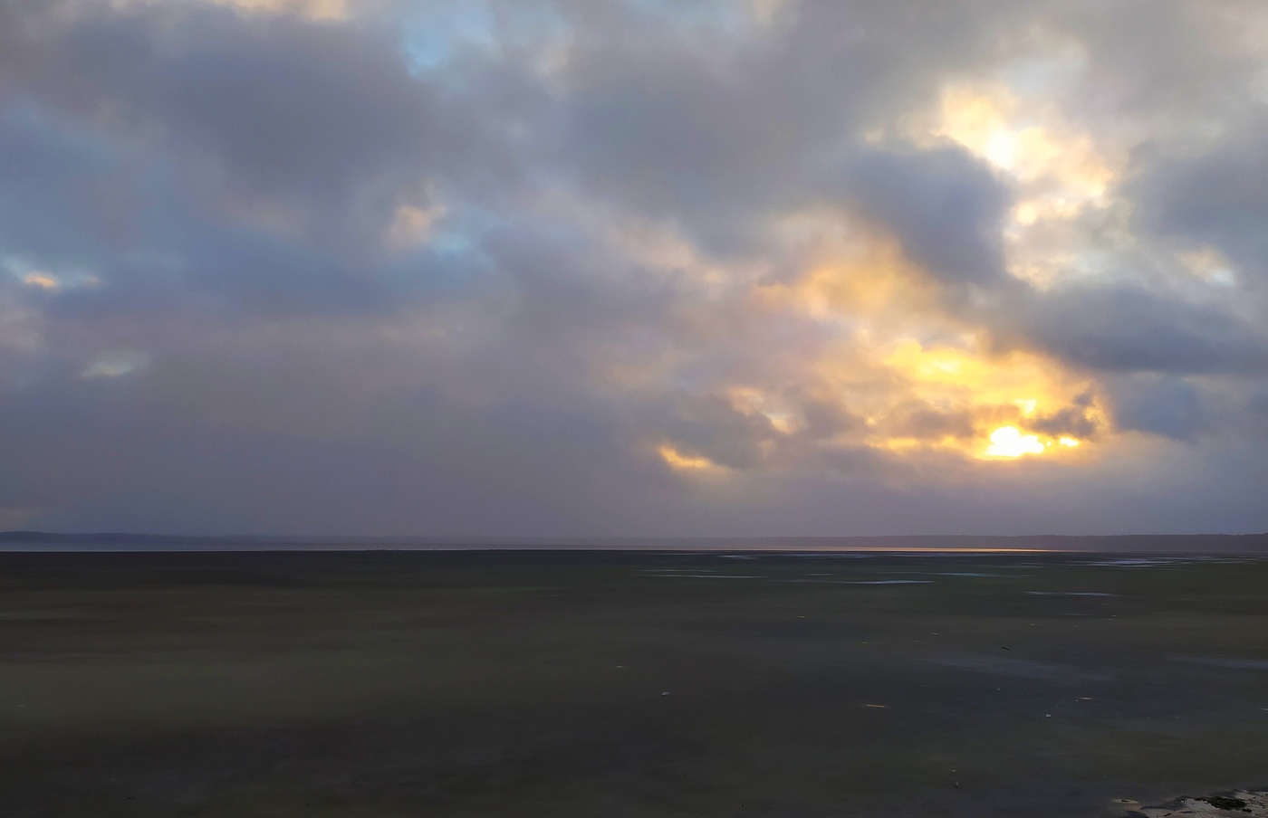 Der letzte Strahl des Sonnenuntergangs