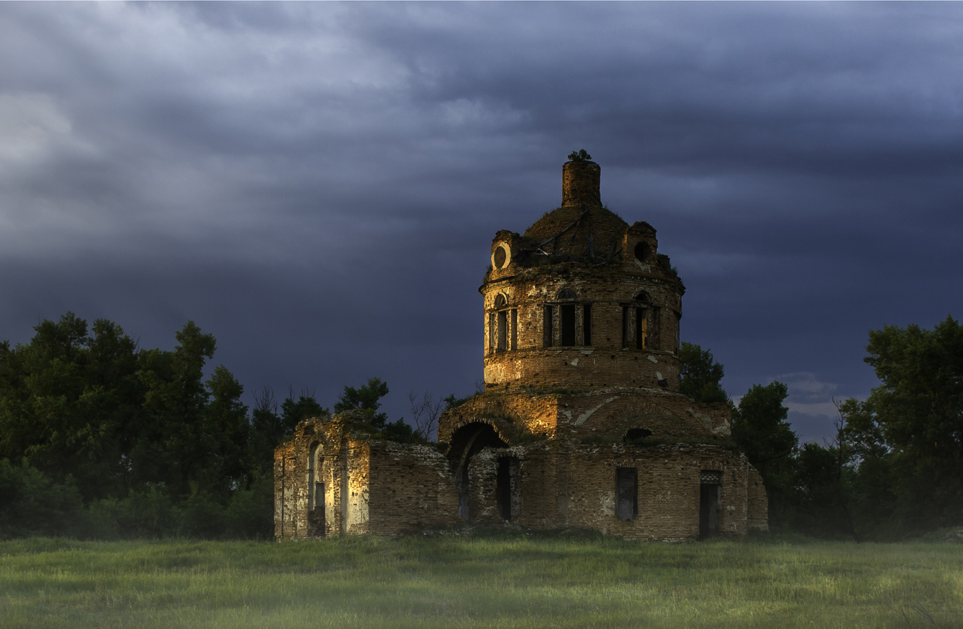 Свято-Дмитриевський храм