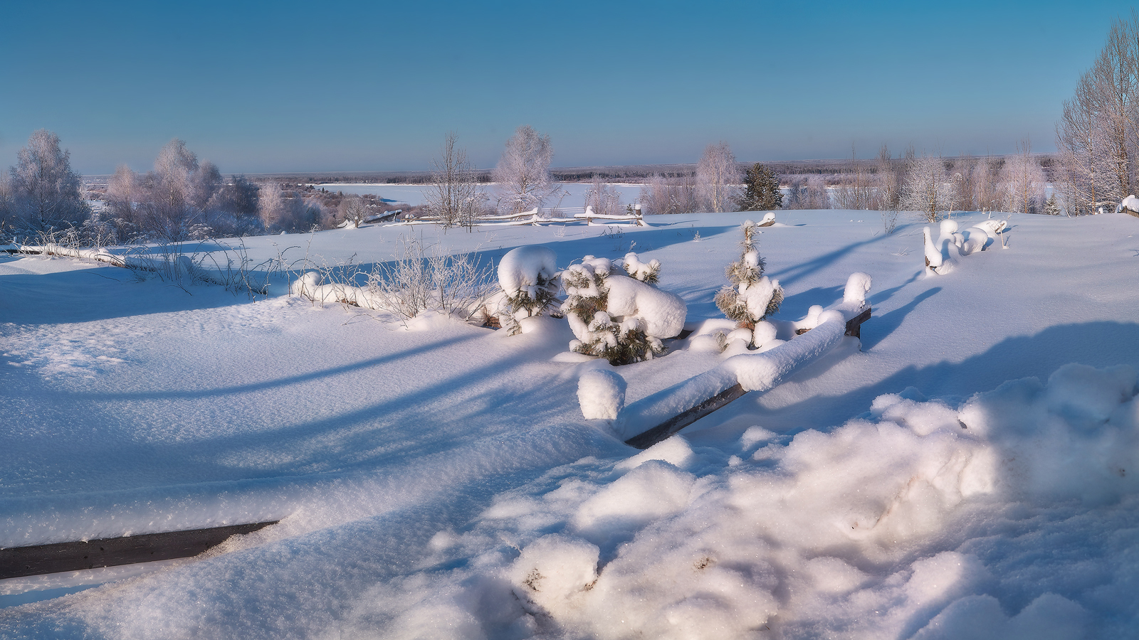 огородами...