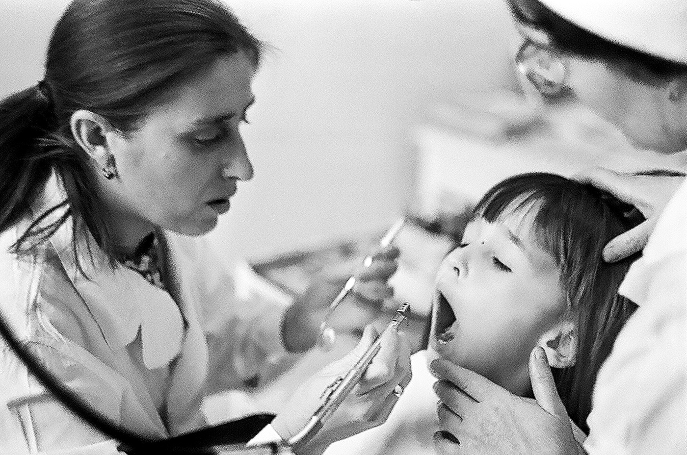 У зубного...