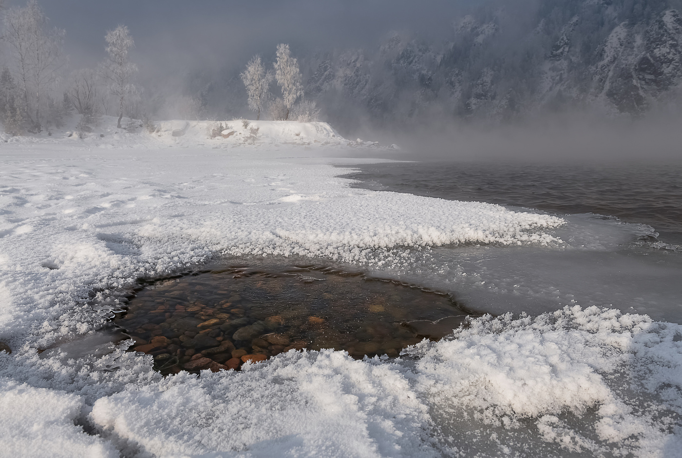 Для весны окошко