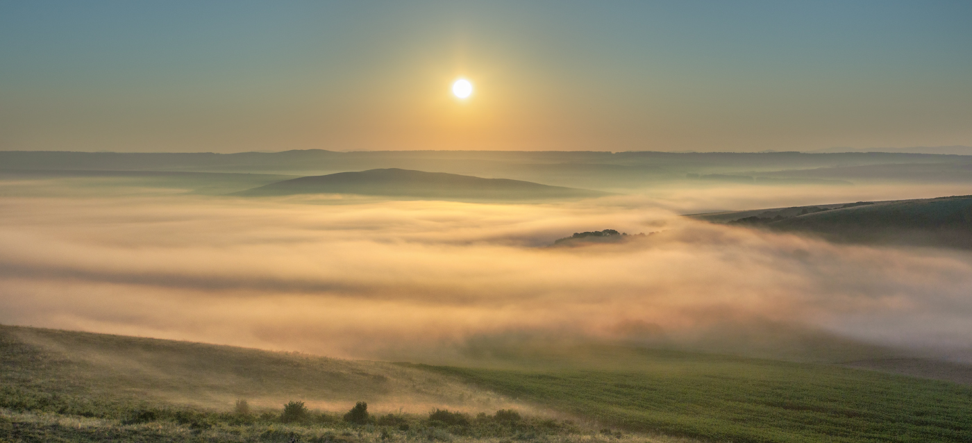 Утро туманное