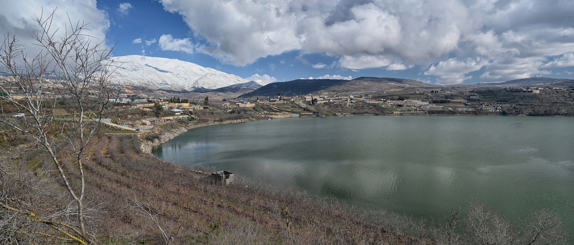 Озеро Рам Пул с видом на гору Хермон