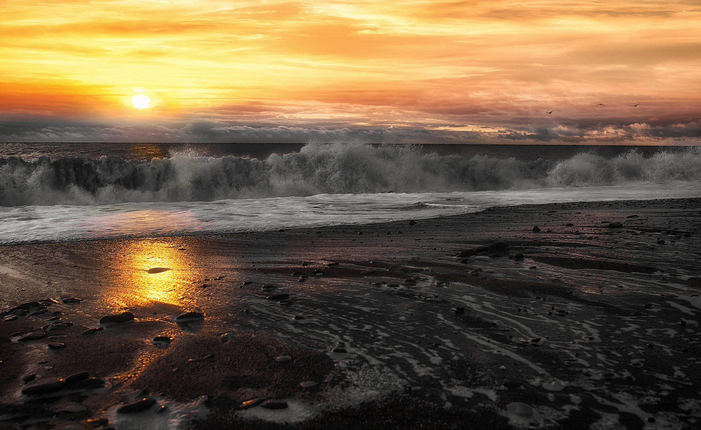 Торжество под закат...