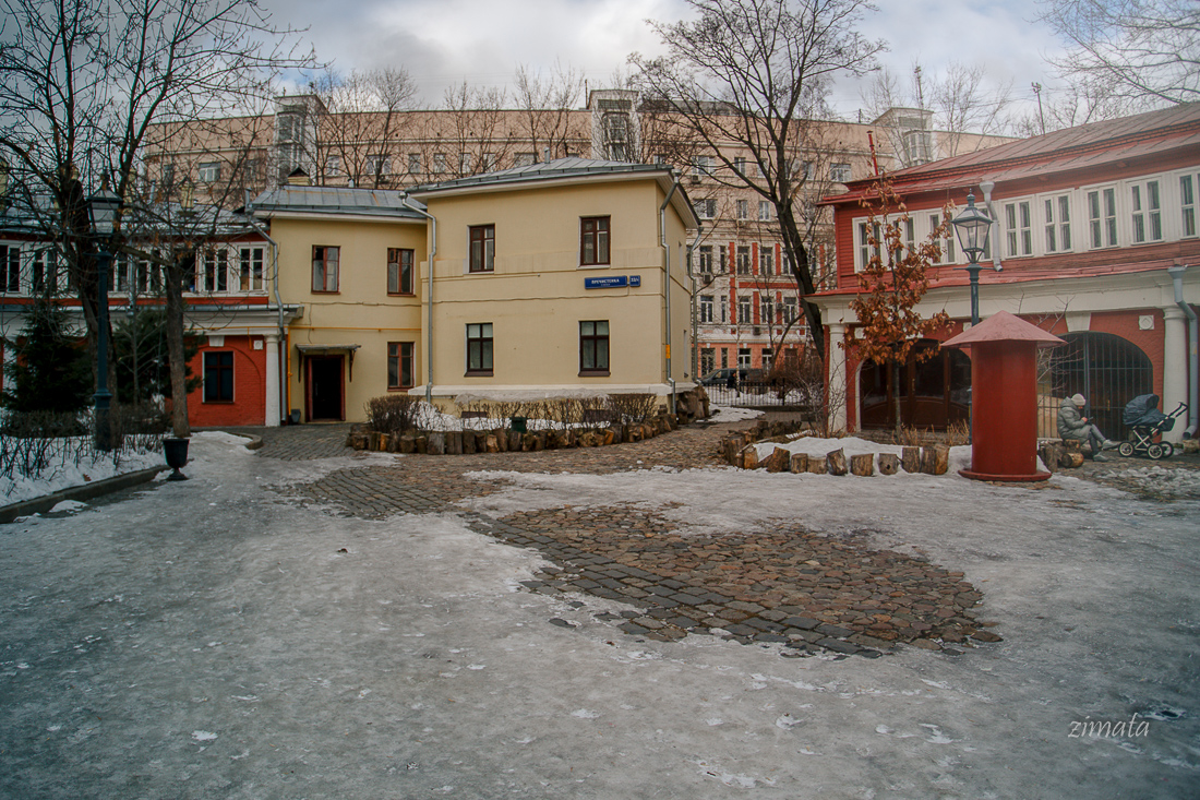 московский дворик