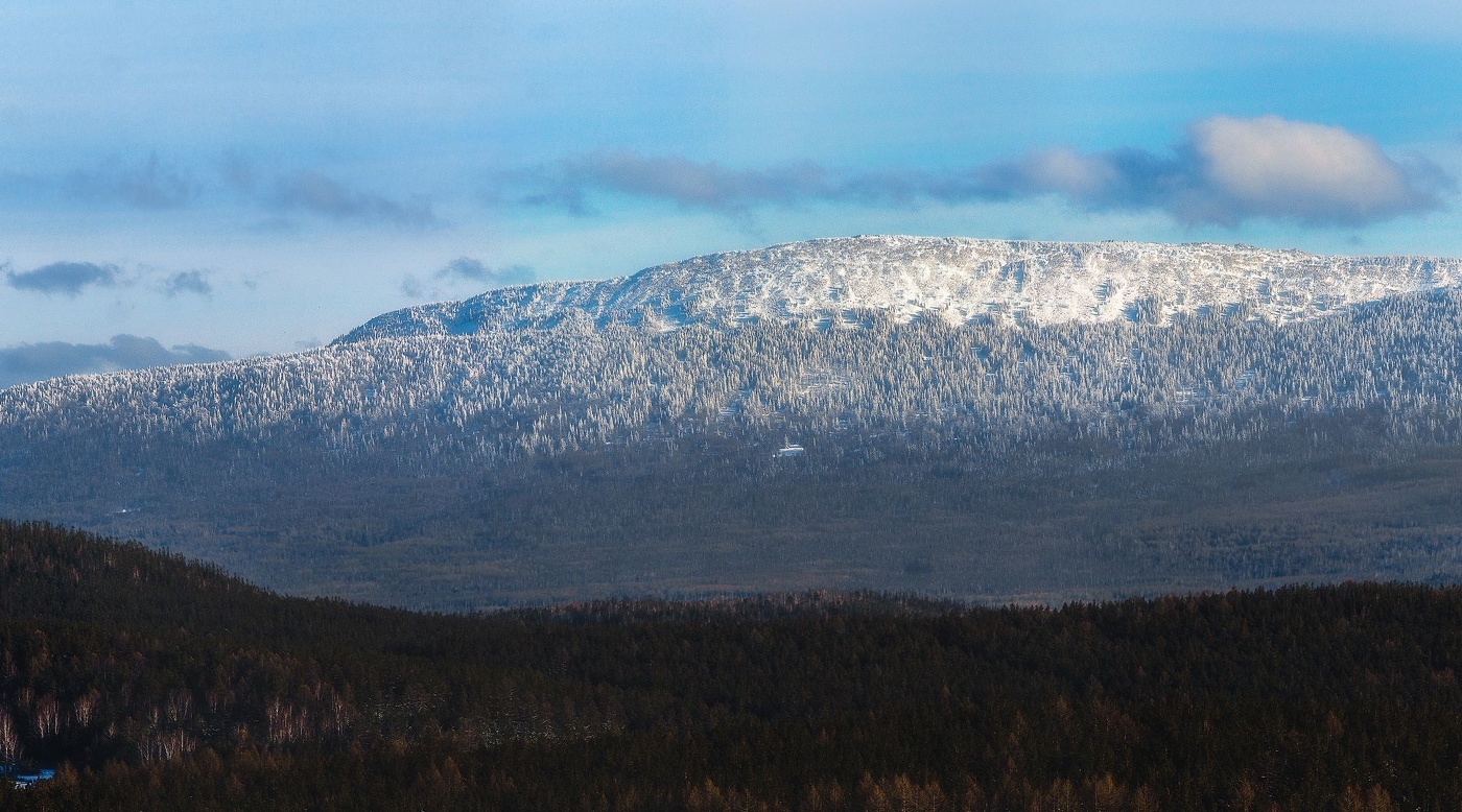 Начало хребта Зюраткуль