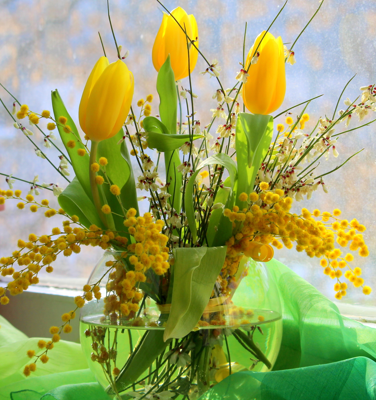 С Праздником 8 марта!