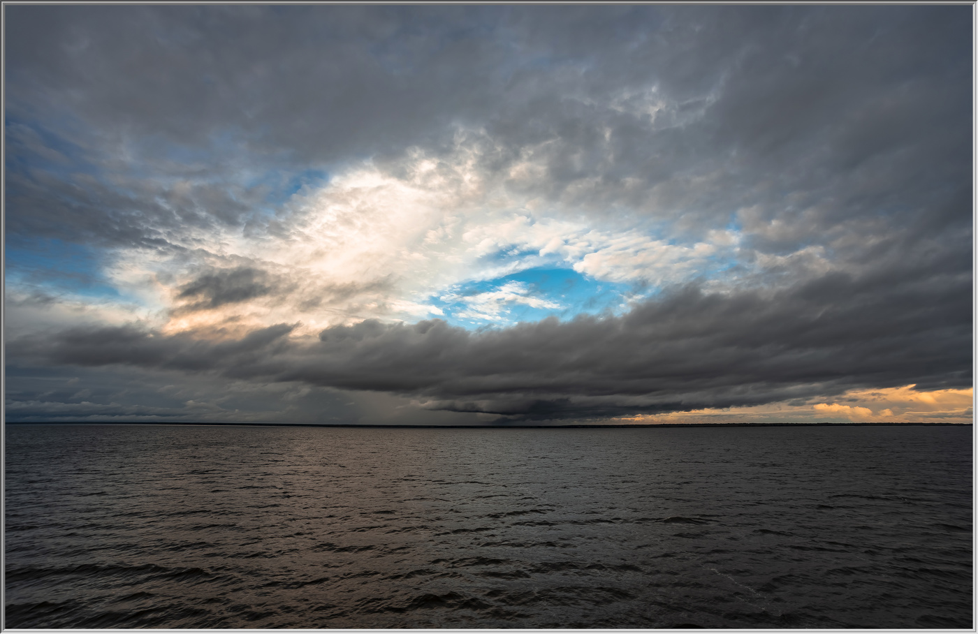 Грозовое око