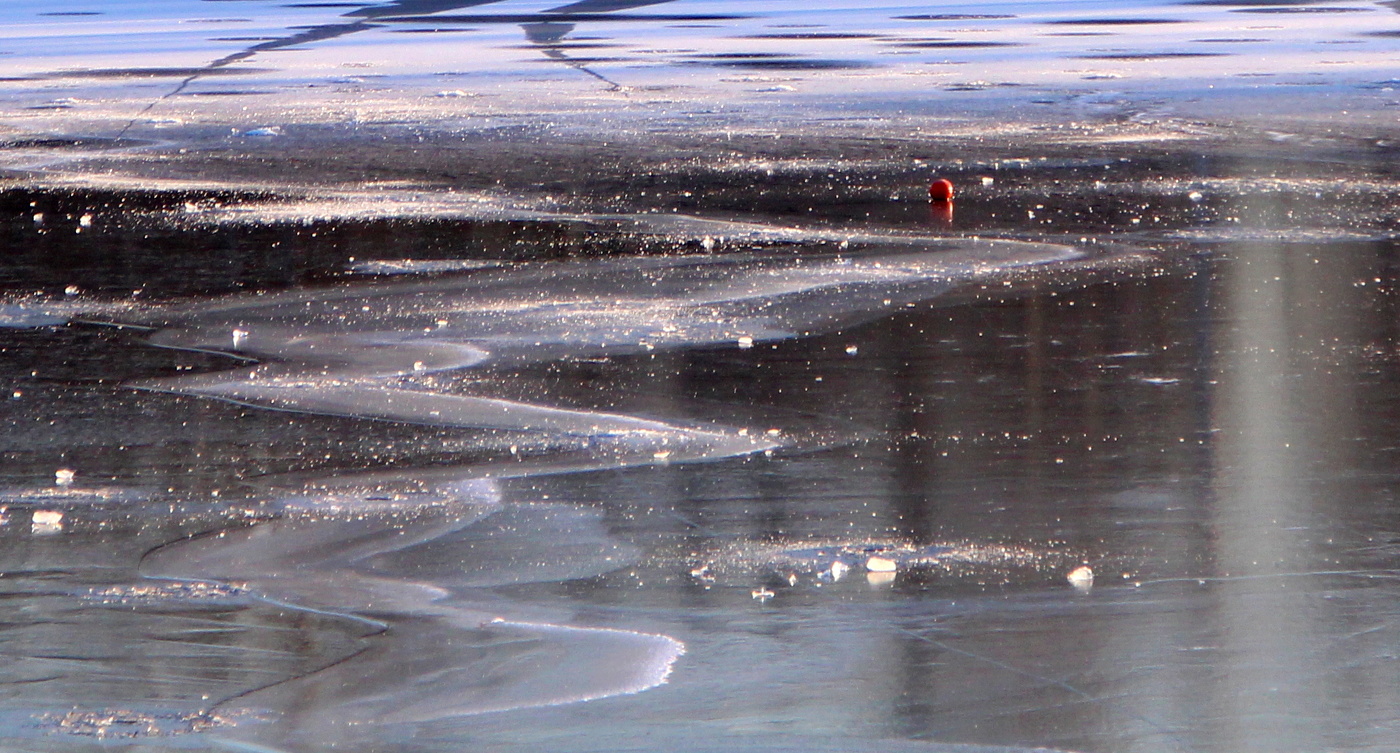 Весенний лед.