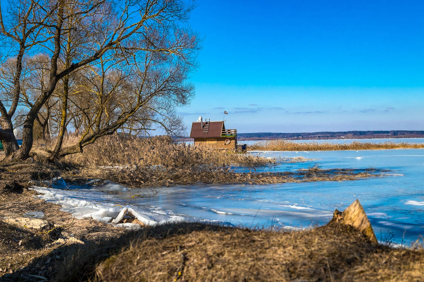 Банька на озере