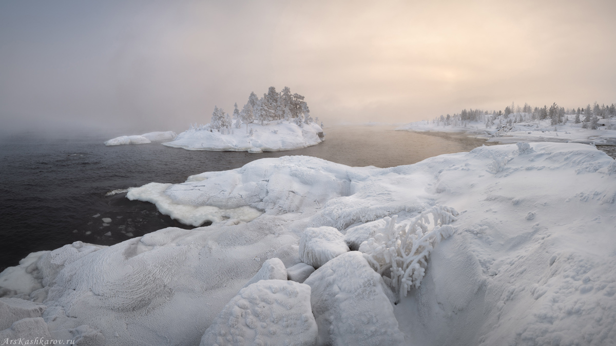 "В ледяном панцире"